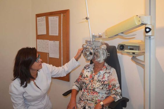 Gabinet Optomètric Maddox examen